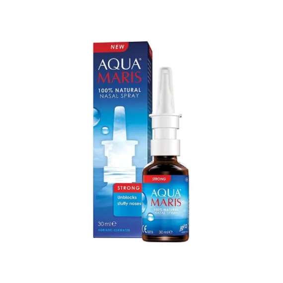 Aqua Maris Strong назален спреј е хипертонична морска вода која има благотворно дејство на слузницата на горниот респираторен тракт. Поради содржината на сол, прочистената морска вода Aqua Maris® Strong го отстранува вишокот течност од мукозните мембрани на носот, а со тоа го намалува нејзиниот оток и го олеснува дишењето. Бидејќи Aqua Maris® Strong ја поддржува физиолошката состојба на мукозната мембрана и нема никакви системски ефекти, може безбедно да се користи и од деца, како и од бремени жени и доилки и постари лица. Погоден за возрасни и деца над 3 години 100% природен спреј за нос Содржи силна прочистена морска вода Обезбедува долготрајна нега